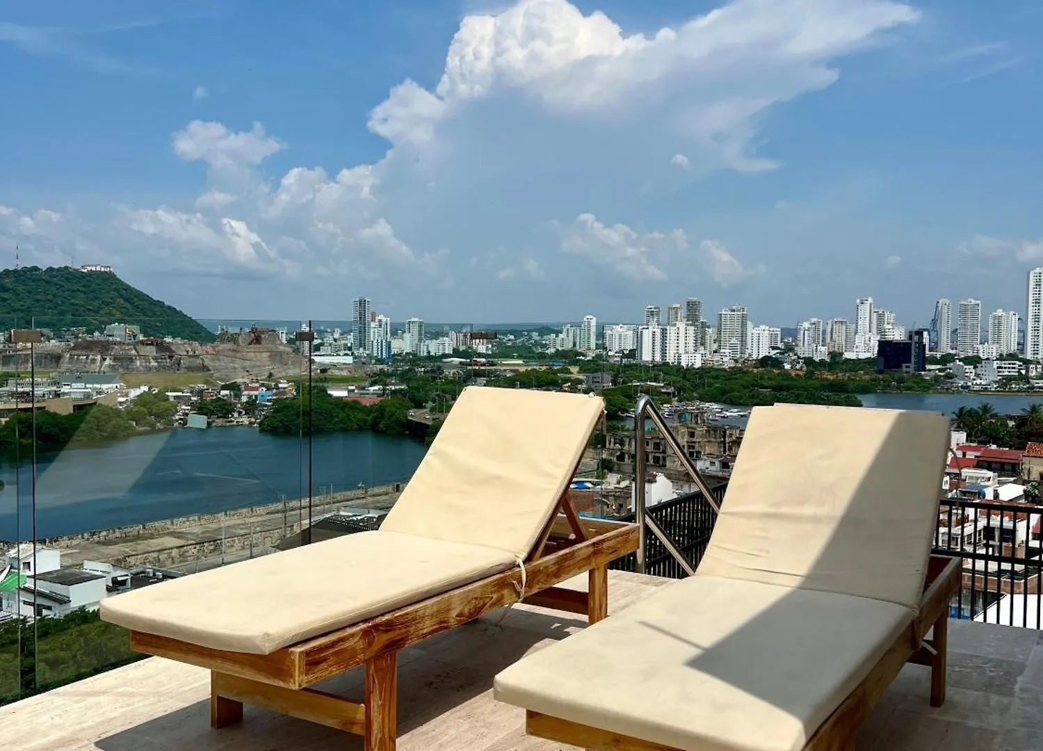 Beautiful! Brand New Apt Old Town Cartagena Διαμέρισμα