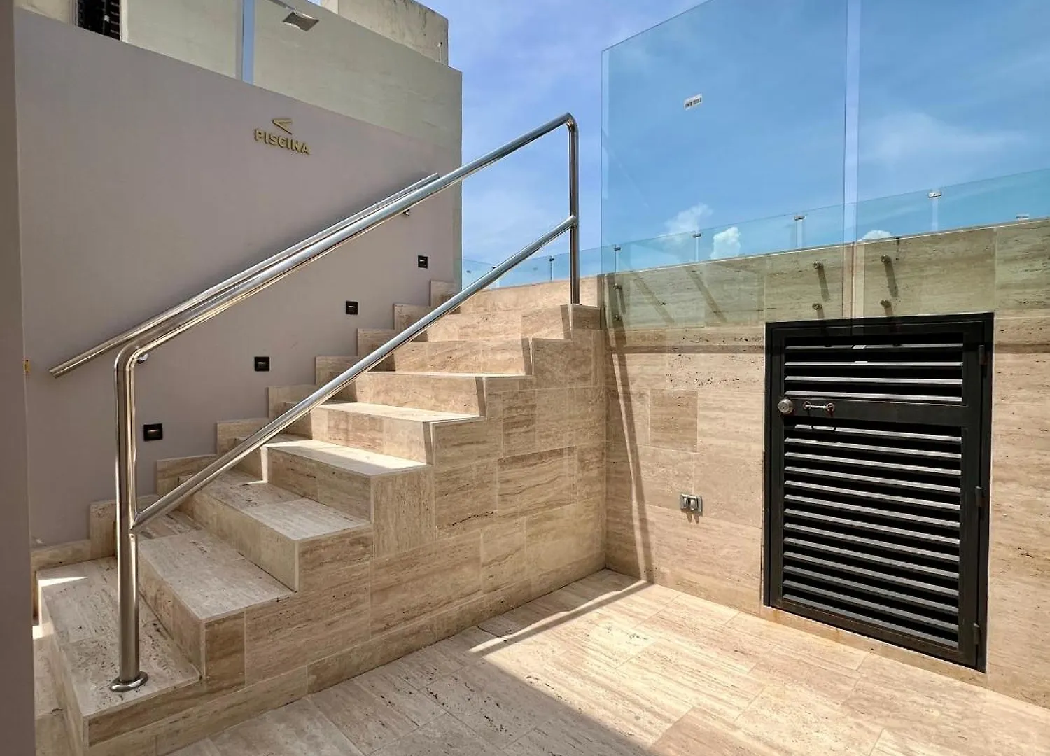 Beautiful! Brand New Apt Old Town Cartagena