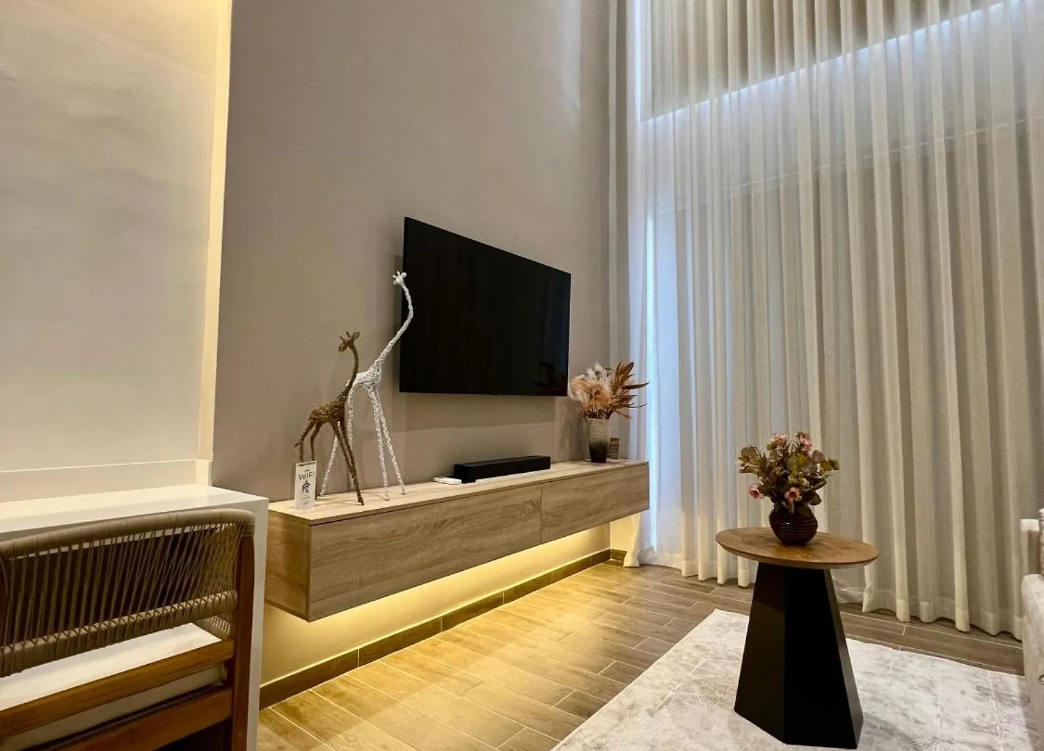 Beautiful! Brand New Apt Old Town Cartagena