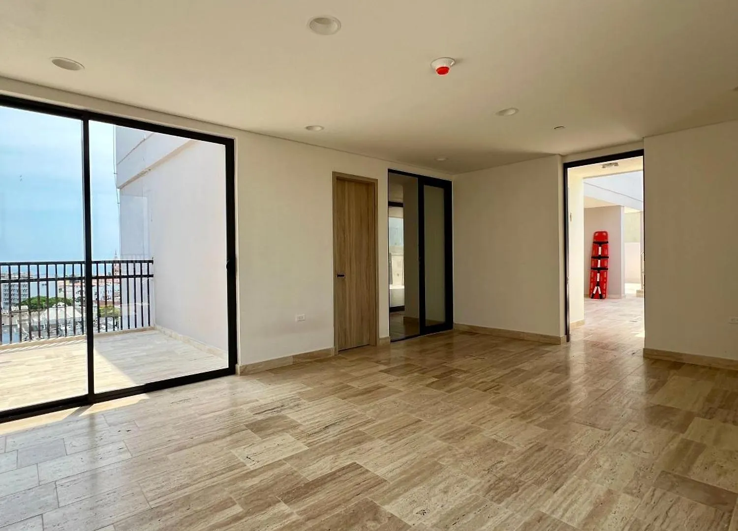Beautiful! Brand New Apt Old Town Cartagena